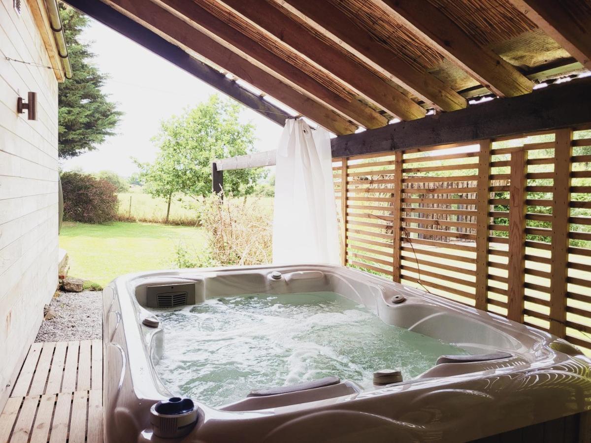 Out & Lodge Les Spirous Les Geronsarts Bagian luar foto