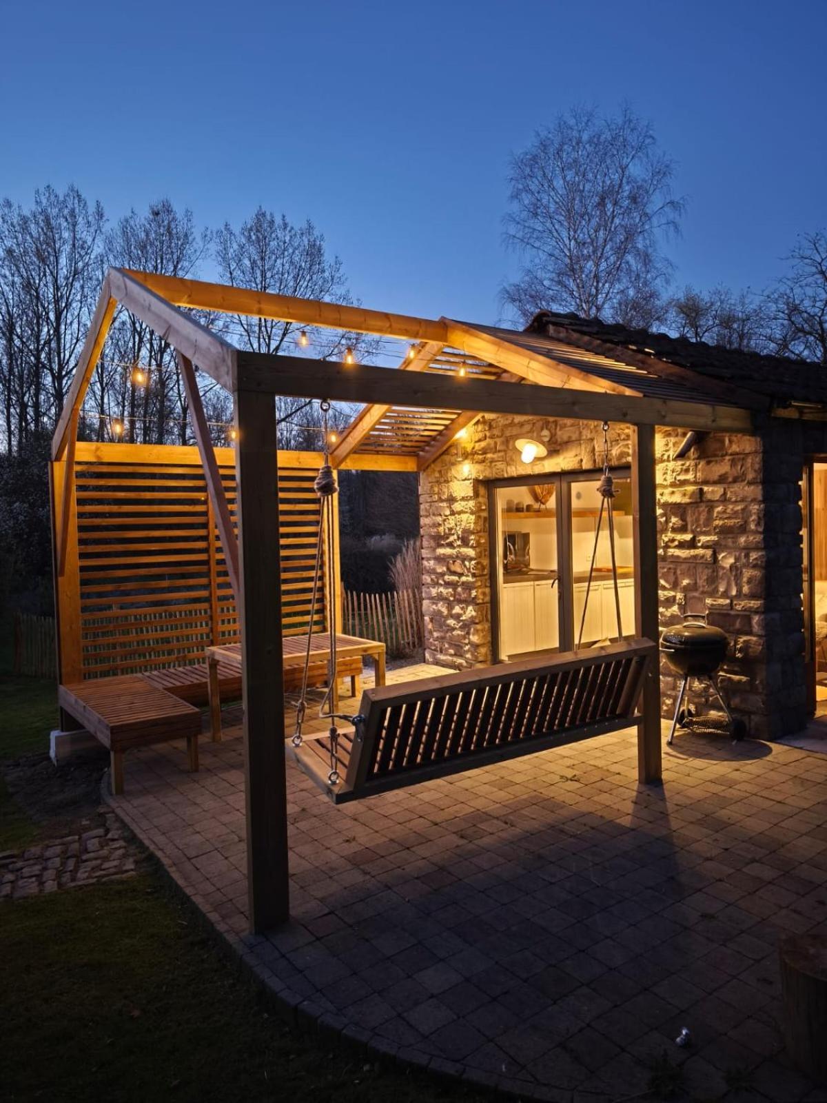 Out & Lodge Les Spirous Les Geronsarts Bagian luar foto